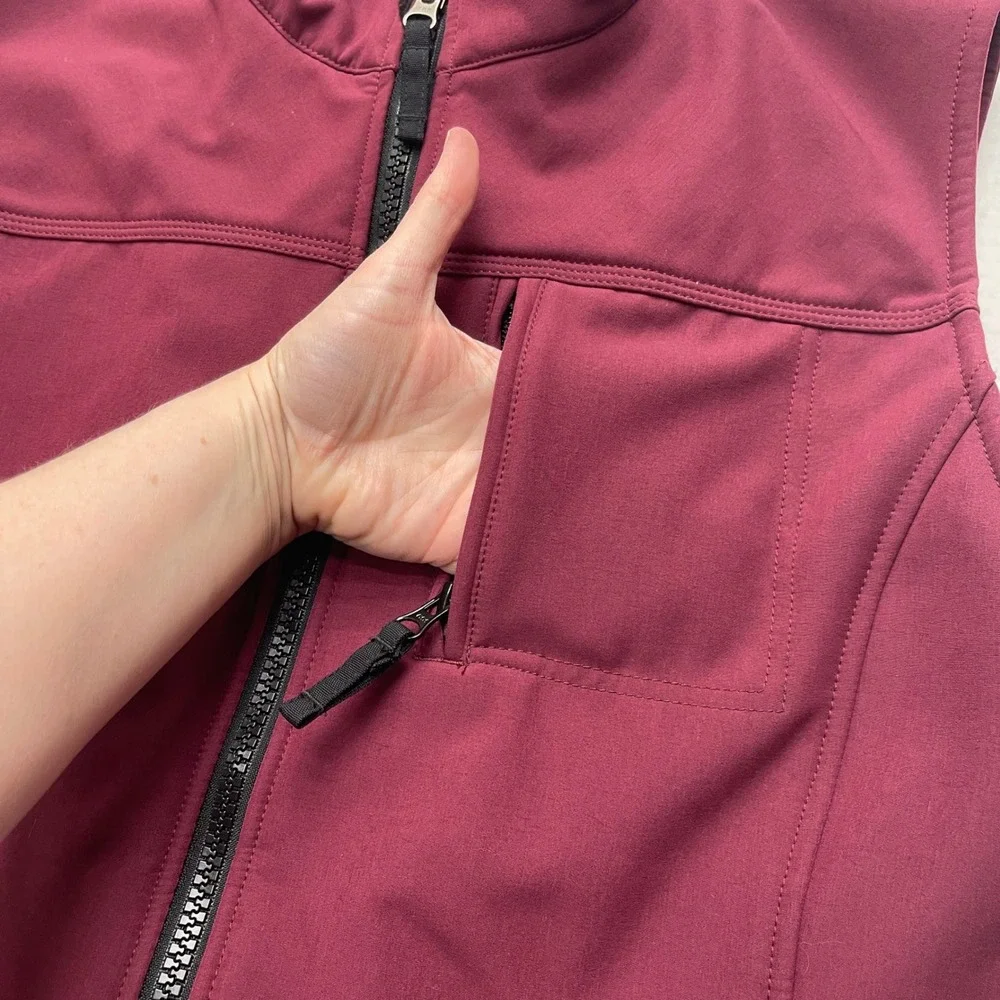 Carhartt Vest Women XL Burgundy WV002 BRG Softshell Fleece‎ Lined Work Gorpcore